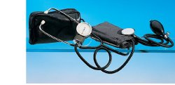 SFIGMOMANOMETRO ANEROIDE AD ALTA PRECISIONE CON FONENDOSCOPIO  BRACCIALE CON CHIUSURA IN VELCRO  CUSCINETTO IN GOMMA  SOFFIERIA COMPLETA DI VALVOLA - Farmastop