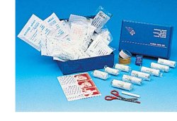 CASSETTA PRONTO SOCCORSO CARAVAN, PER L'AUTOMOBILE, IL CAMION E TUTTI GLI AUTOMEZZI. OBBLIGATORIA IN MOLTE NAZIONI EUROPEE CON CONTENUTO CONFORME ALLA NORMATIVA DIN 13164/B - Farmastop