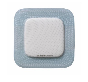 MEDICAZIONE BIATAIN IN SCHIUMA DI POLIURETANO CON BORDO ADESIVO IN SILICONE 10X20 CM 5 PEZZI - Farmastop